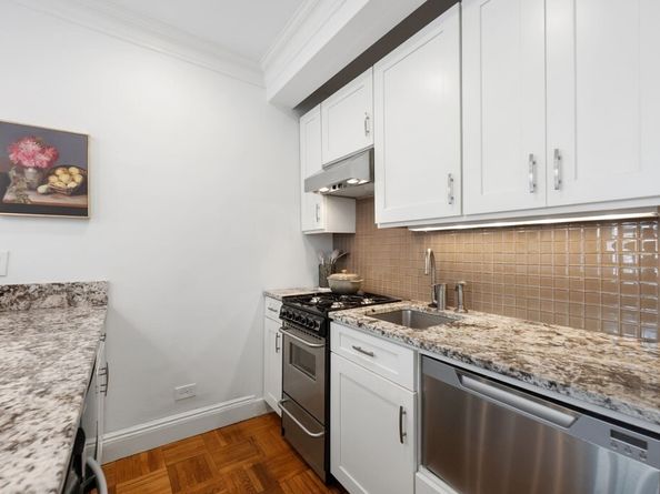 56 Commonwealth Ave 53, Boston MA 02116