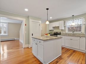 152 Dudley Rd, Templeton MA 01468