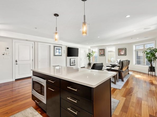 112 W 9th St. 2, Boston MA 02127