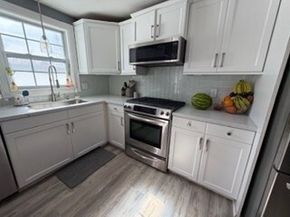 23 Floyd St, Billerica MA 01821