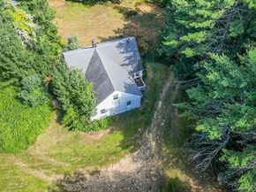 74 River Road, Sturbridge MA 01566