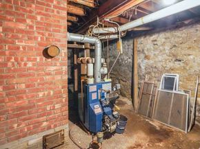 74 River Road, Sturbridge MA 01566