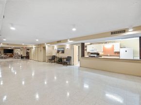 40 Village Rd 1006, Middleton MA 01949