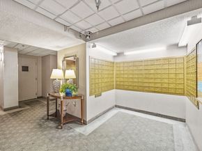 40 Village Rd 1006, Middleton MA 01949