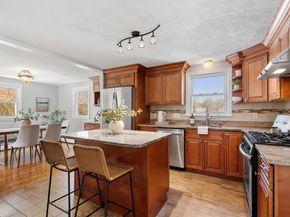 72 Grassland St, Lexington MA 02420