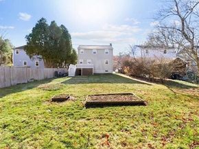 72 Grassland St, Lexington MA 02420