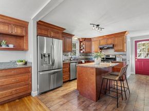 72 Grassland St, Lexington MA 02420