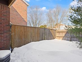 34 Rosewood Dr 34, Stoughton MA 02072