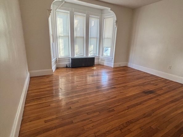 39 Harvard St, Brockton MA 02301