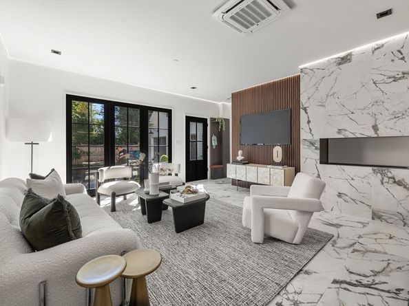 302 Elliot St. Carriage House N 3, Newton MA 02464