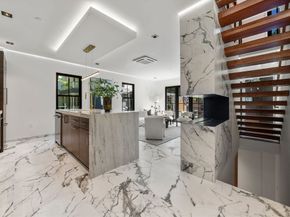 302 Elliot St. Carriage House N 3, Newton MA 02464