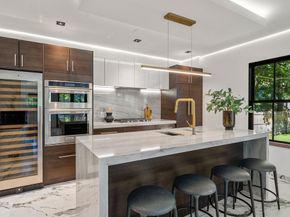 302 Elliot St. Carriage House N 3, Newton MA 02464