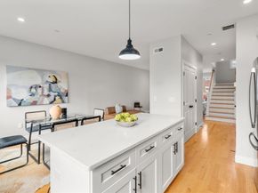 123-125 Centre St TH4, Boston MA 02124