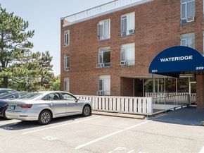 231 Coolidge Ave 410, Watertown MA 02472