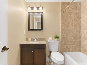 8 Saint Marys Way 8, Marlborough MA 01752