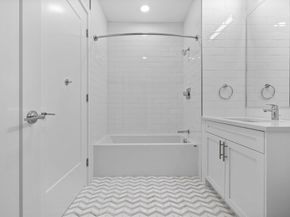 301 Border Street 601, Boston MA 02128