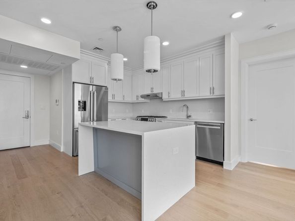 301 Border Street 601, Boston MA 02128