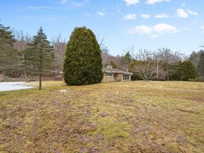 30 Bond Rd, Charlton MA 01507