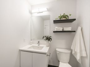 16 Boardman St 105, Boston MA 02128