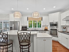 10 Shutter Latch, Plymouth MA 02360