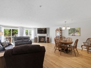 72 Green Briar Rd 72, Fitchburg MA 01420