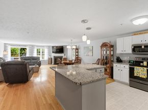 72 Green Briar Rd 72, Fitchburg MA 01420