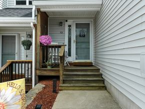 72 Green Briar Rd 72, Fitchburg MA 01420