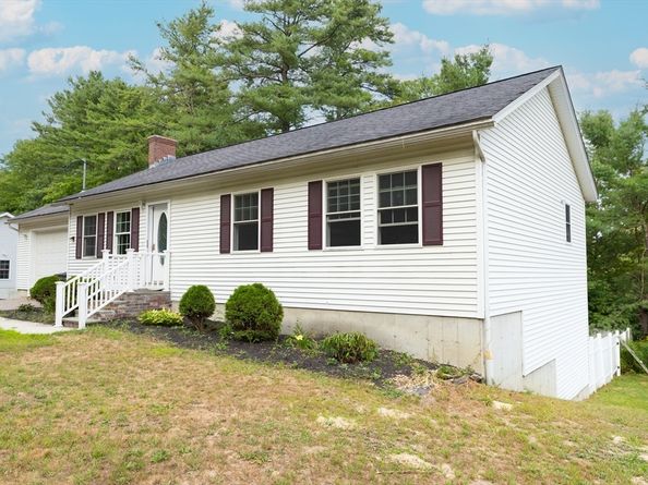 126 Dyer St, Gardner MA 01440