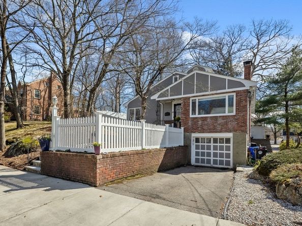 25 Clearwater Rd, Brookline MA 02467