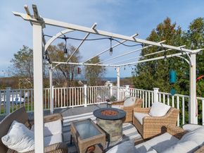 4 Ciaramitaro Ct, Gloucester MA 01930