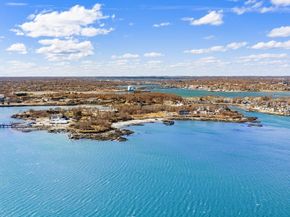 4 Winter Island Rd, Salem MA 01970