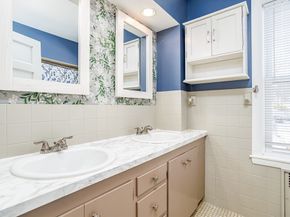 21 Porter St, Leominster MA 01453