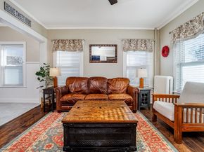 21 Porter St, Leominster MA 01453