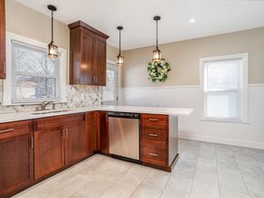 21 Porter St, Leominster MA 01453