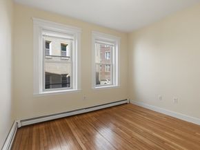 1673 Commonwealth Ave 3, Boston MA 02135