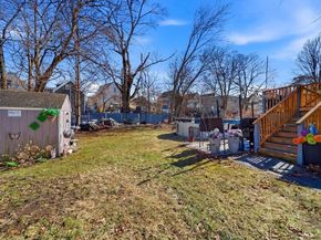 12 Eade St, Lynn MA 01902