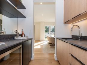 63 Drumlin Rd, Newton MA 02459