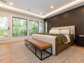 63 Drumlin Rd, Newton MA 02459