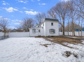 28 Newton Ct., Weymouth MA 02191
