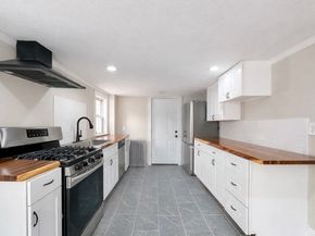 28 Newton Ct., Weymouth MA 02191