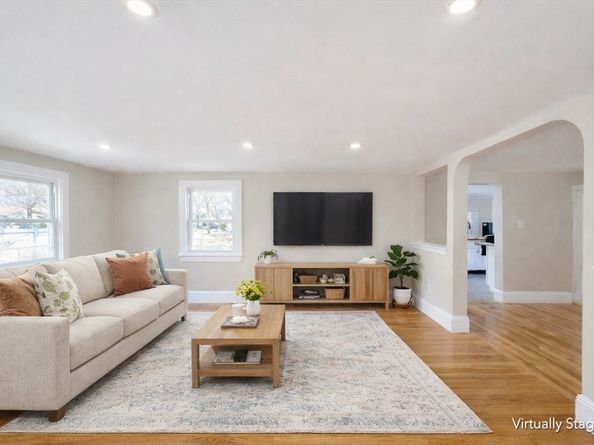 28 Newton Ct., Weymouth MA 02191