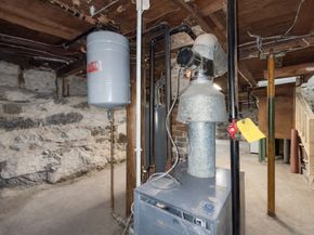 28 Newton Ct., Weymouth MA 02191