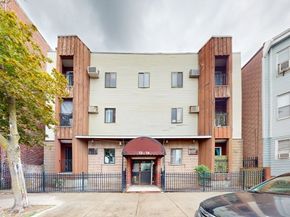 72-74 Chelsea St 9, Boston MA 02128