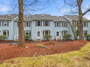 14 Milford Rd 4, Grafton MA 01560