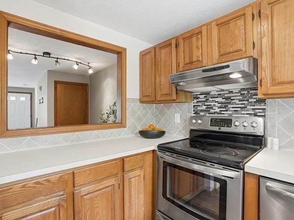 14 Milford Rd 4, Grafton MA 01560