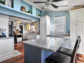 28 E St, Hull MA 02045
