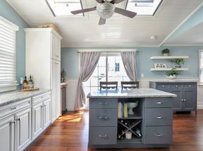 28 E St, Hull MA 02045