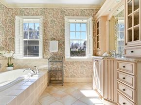 8 Porter Lane, Lexington MA 02420
