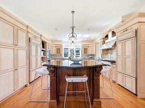 8 Porter Lane, Lexington MA 02420
