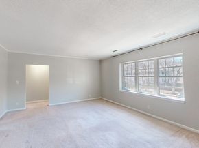 137 Lake Shore Rd 4, Boston MA 02135